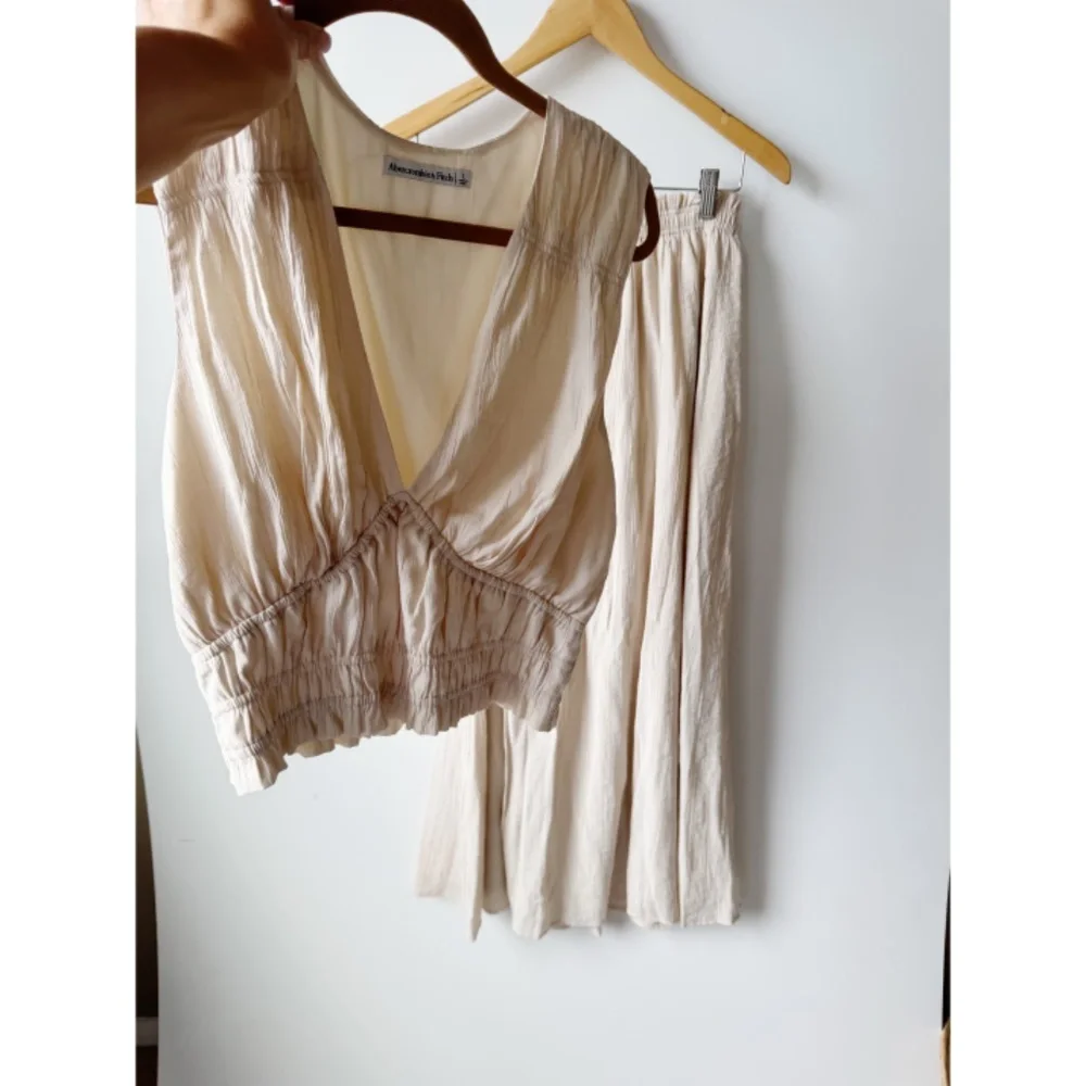 Abercrombie and Fitch Crinkle Textured Plunge Top and Maxi Skirt Cream M/L
